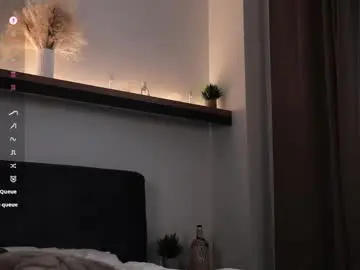Chaturbate Live Sex Cam of glowhub_