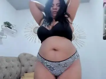 Chaturbate Best live sex cam show of miah_bigboobs