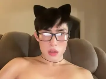 Chaturbate Live Sex Cam of hottiewithabody101
