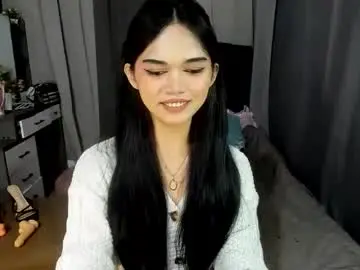 Chaturbate Free Live Porn of naughty_emmats