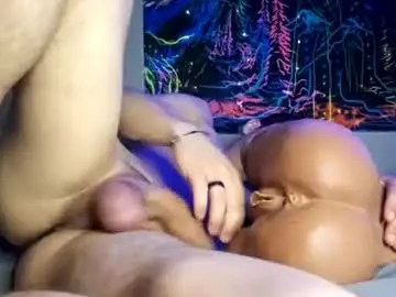 Chaturbate Watch Live Sex Cams of bigwhitecock_liam