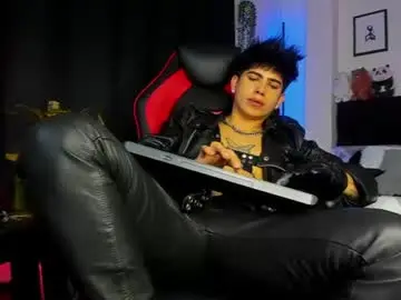 Chaturbate Best live sex cam show of lylebennett_