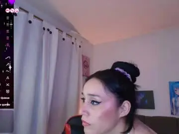 Chaturbate Live Sex Cam of yeliana_sexy