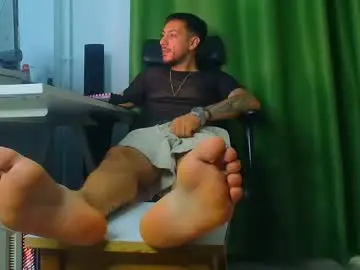 Chaturbate Live Sex of andrewbanner