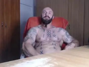 Chaturbate Live Sex Cam of strongivan
