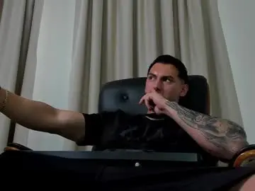 Chaturbate Live Porn of clintmasterss