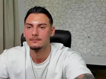 Chaturbate Live Sex of clintmasterss