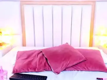 Chaturbate Live Sex Cam of laylaadoll_