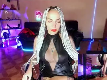 Chaturbate Free Live Porn of monicamaxwell2