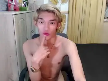 Chaturbate Live Porn of urasian_john20
