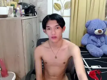 Chaturbate Live Sex Cam of urasian_john20