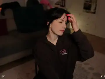 Chaturbate Live Porn of _blackbee_
