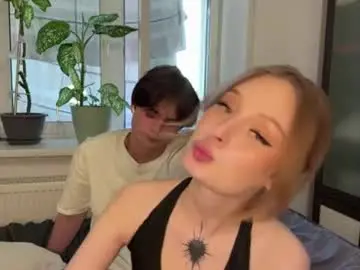 Chaturbate Live Sex Cam of _freedom_couple_