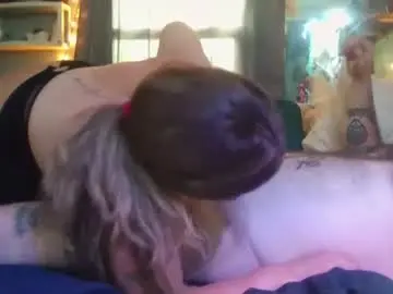 Chaturbate Live Porn of kaylaandmike23