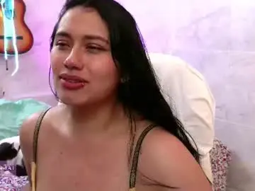 Chaturbate Watch Live Sex Cams of lauraruiz1