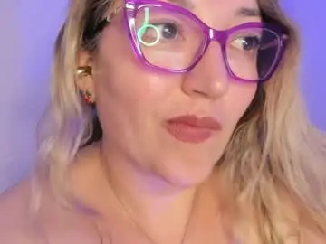 Chaturbate Live Sex of naty__mature_