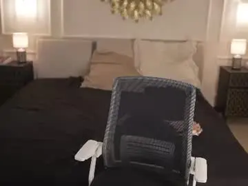 Chaturbate Free Live Porn of bright_diamonds_054