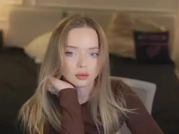 Chaturbate Live Porn of bright_diamonds_054