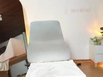 Chaturbate Best live sex cam show of selene_starkk