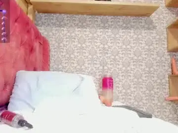 Chaturbate Best live sex cam show of iris_charlotte