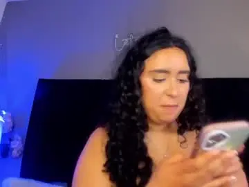 Chaturbate Adult Video Chat of isaxcurves