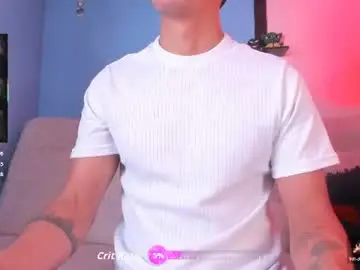 Chaturbate Live Sex of andy_naughty1