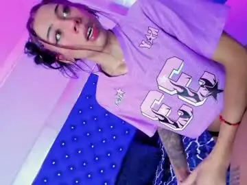 Chaturbate Free Porn Cam of evanllelyne