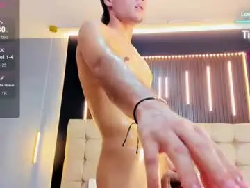 Chaturbate Nude Webcam of zack23__