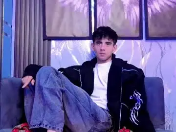Chaturbate Live Sex Cam of demian_hot99