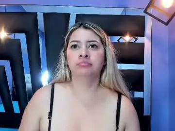 Chaturbate Live Sex Cam of celestefoxx01