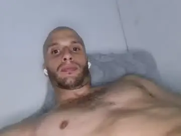 Chaturbate Adult Video Chat of serebob4