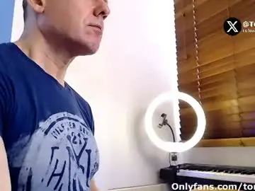 Chaturbate Adult Webcams of tomfoxcam
