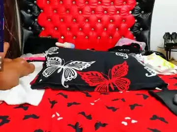 Chaturbate Free Live Porn of crazzy_pussy