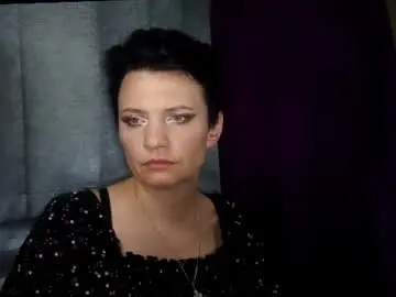Chaturbate Adult Video Chat of hotmamaqueen234