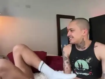 Chaturbate Live Sex Cam of noah_and_steven