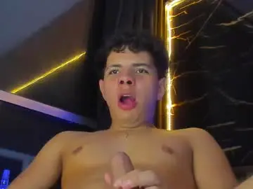 Chaturbate Adult Webcams of alessandro__777