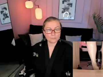 Chaturbate Live Sex Cam of alexandra_kind