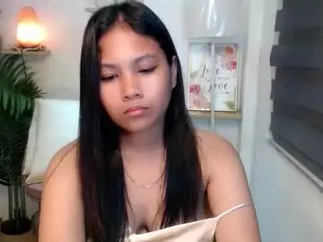 Chaturbate Live Sex Cam of seductive_elle