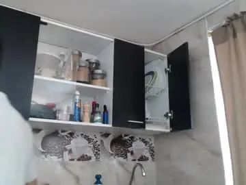 Chaturbate Live Sex Cam of khevinlopezonig