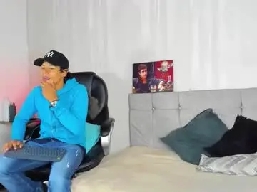 Chaturbate Live Sex of tommyhot7