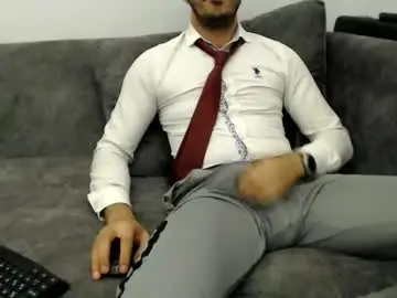 Chaturbate Nude Webcam of dirtyybooyy77