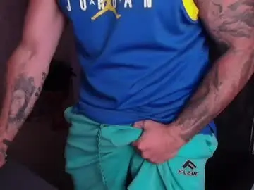 Chaturbate Live Sex Cam of duncanstones