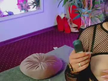 Chaturbate Live Sex Cam of evvamonroe
