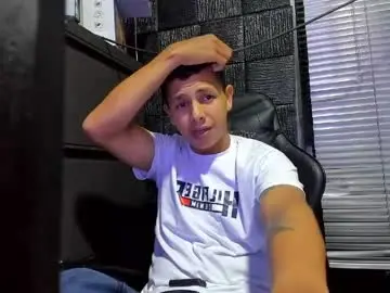 Chaturbate Adult Webcam of g_lincoln