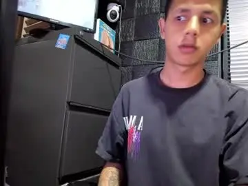 Chaturbate Free Live Porn of g_lincoln