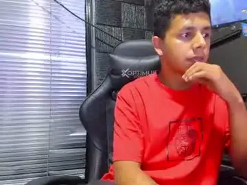 Chaturbate Watch Live Sex Cams of g_lincoln