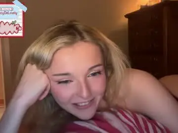 Chaturbate Live Sex Cam of lucydelovely