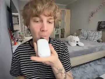 Chaturbate Adult Video Chat of olivertasty