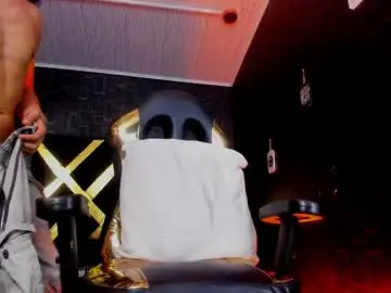 Chaturbate Free Porn Cam of dereck_monroe