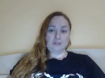Chaturbate Live Sex Cam of zara_red